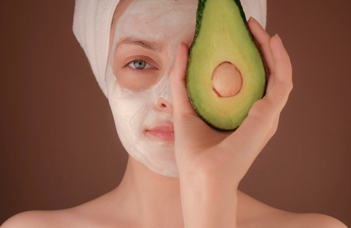 The Gut-Skin Connection: An Anti-Inflammatory Diet for Clearer, Younger Skin